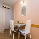 Apartment Sweet *